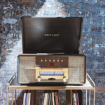 CR7016A-MA4 – Crosley Rhapsody Mahogany Entertainment Center record player